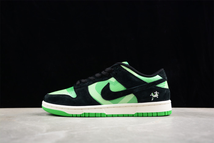 The Powerpuff Girls x Nk SB Dunk Low GP5532-062