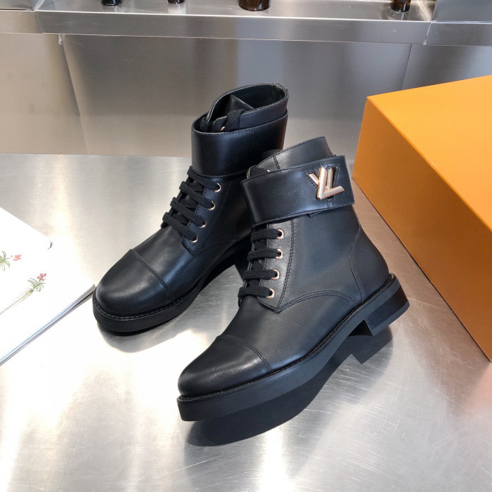 LOUS VUITON WONDERLAND FLAT RANGER BOOTS